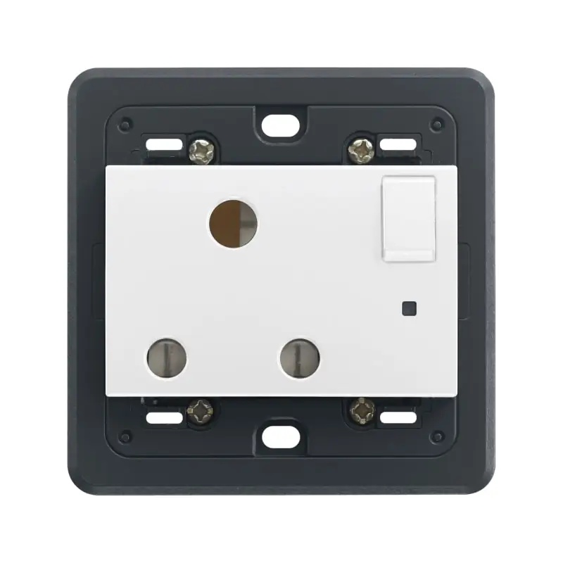 Presa 2P+T 15A inglese interr. bianco - Vimar 20217.L.B