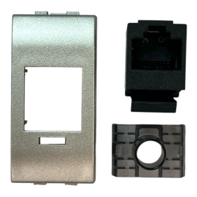 btnet - light tech RJ45 UTP cat6 AMP - BTicino NT4262/6