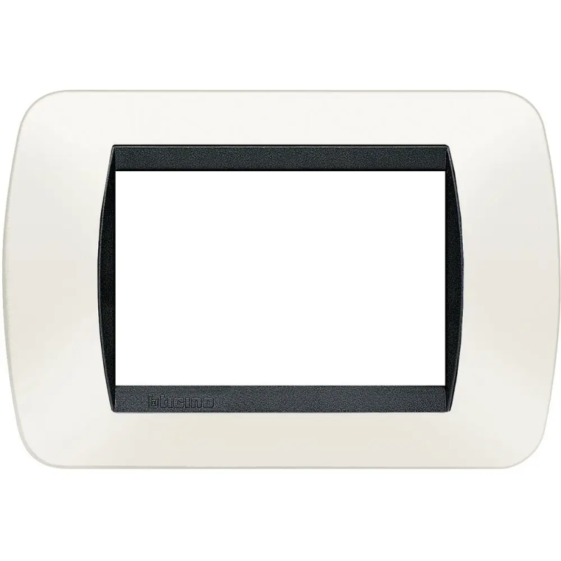 living int.- placca 3P plastica bianco s. - BTicino L4803PB